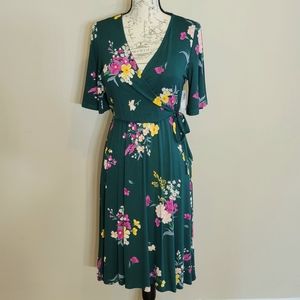 Old Navy Floral Flutter Sleeve Dress Green Med
